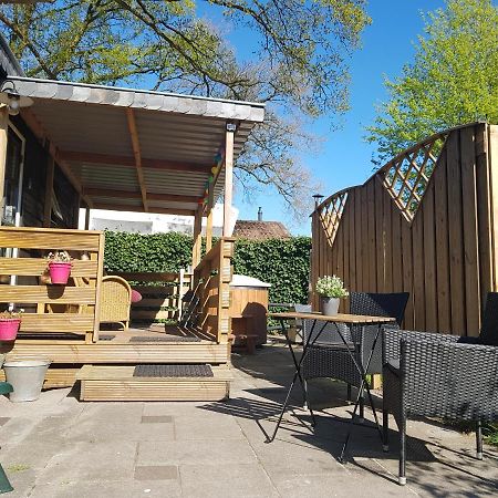 Chalet 2 Pers Met Hottub - Aan De Bosrand - Ijsselmeer - Gaasterland - Bos 리스 외부 사진